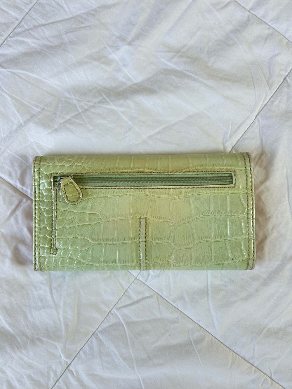 Liz Claiborne Y2K Vintage Croc-Embossed Women's Wallet - Light Green and Pink - Picture 2 of 4